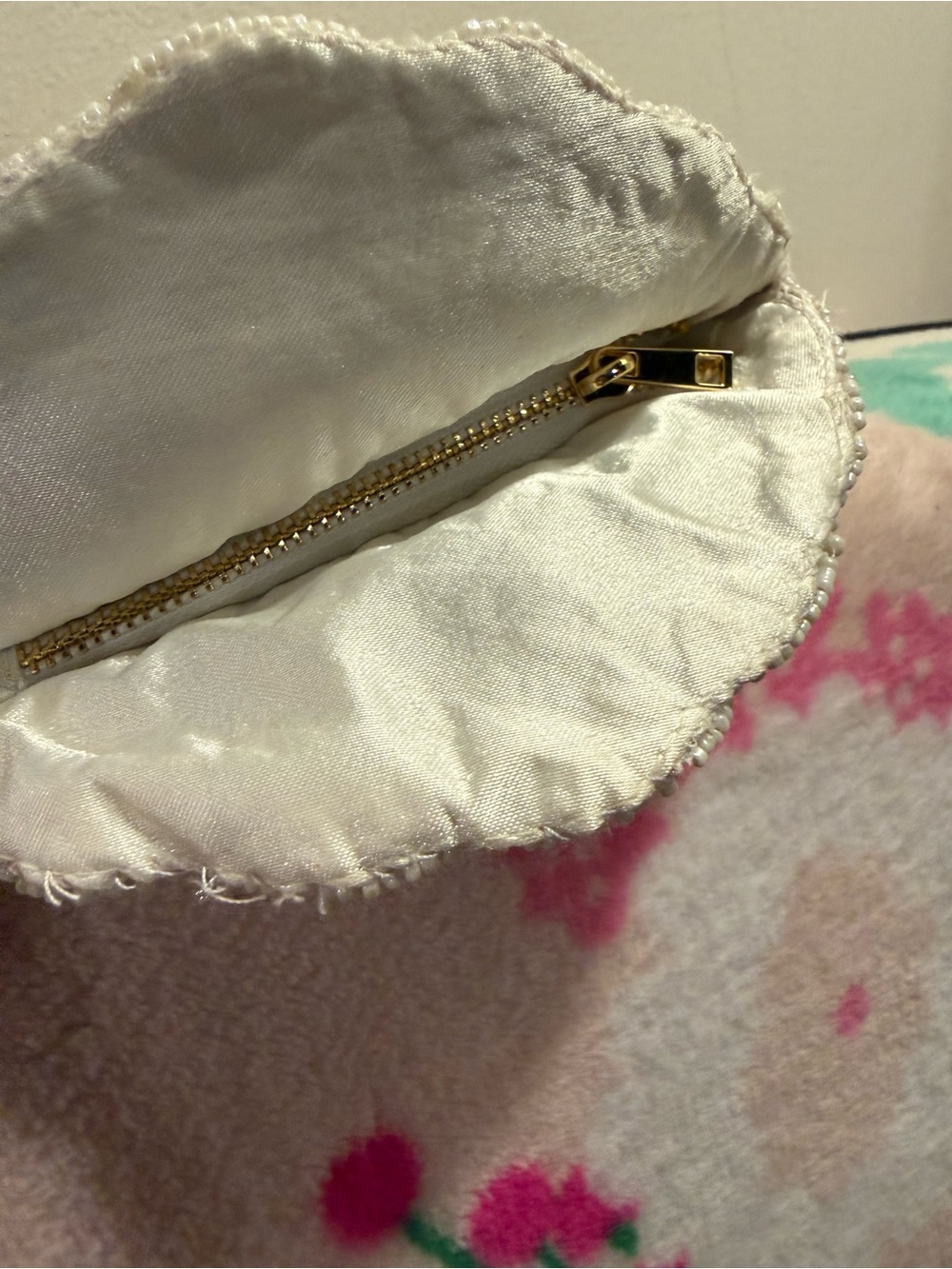Beaded Bag Popcorn - Picture 5 of 7